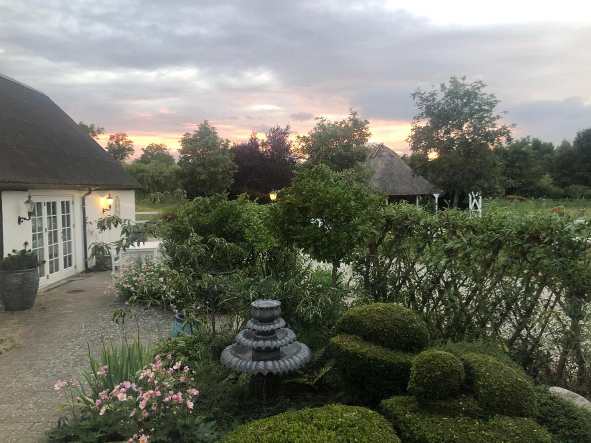 Troldegaarden Guesthouse Кёге Экстерьер фото
